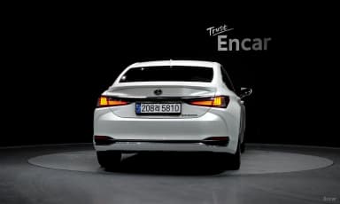 ES300h 7th Generation