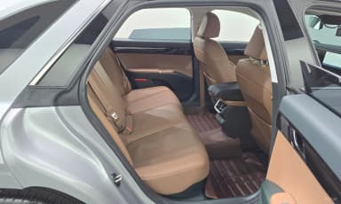 Grandeur Hybrid (GN7)