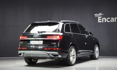 Q7 (4M)
