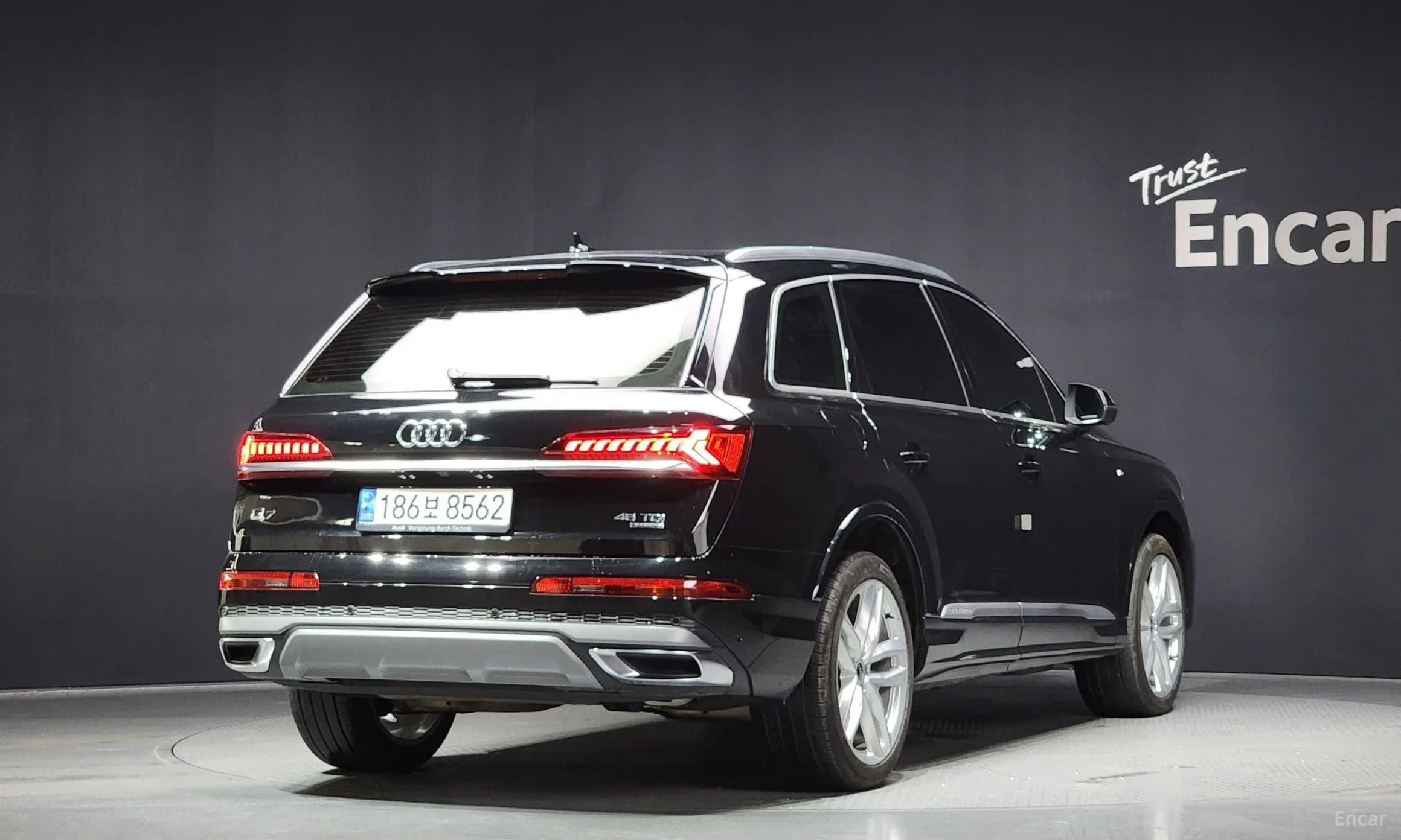 Q7 (4M)