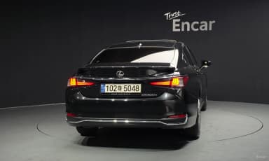 ES300h 7th Generation