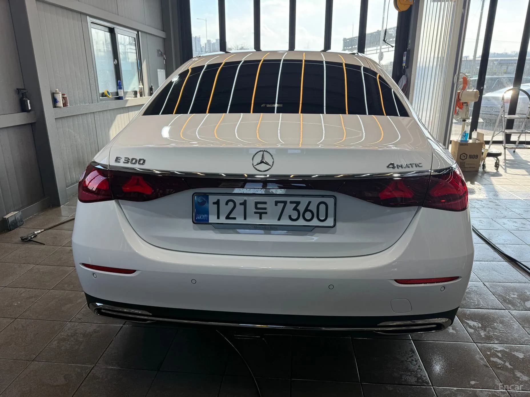 E-Class W214