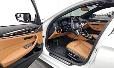 5 Series (G30)