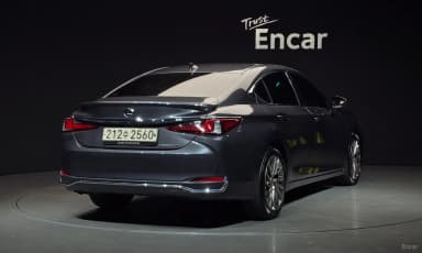 ES300h 7th Generation