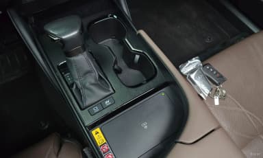 ES300h 7th Generation