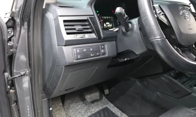 Rexton Sports Khan