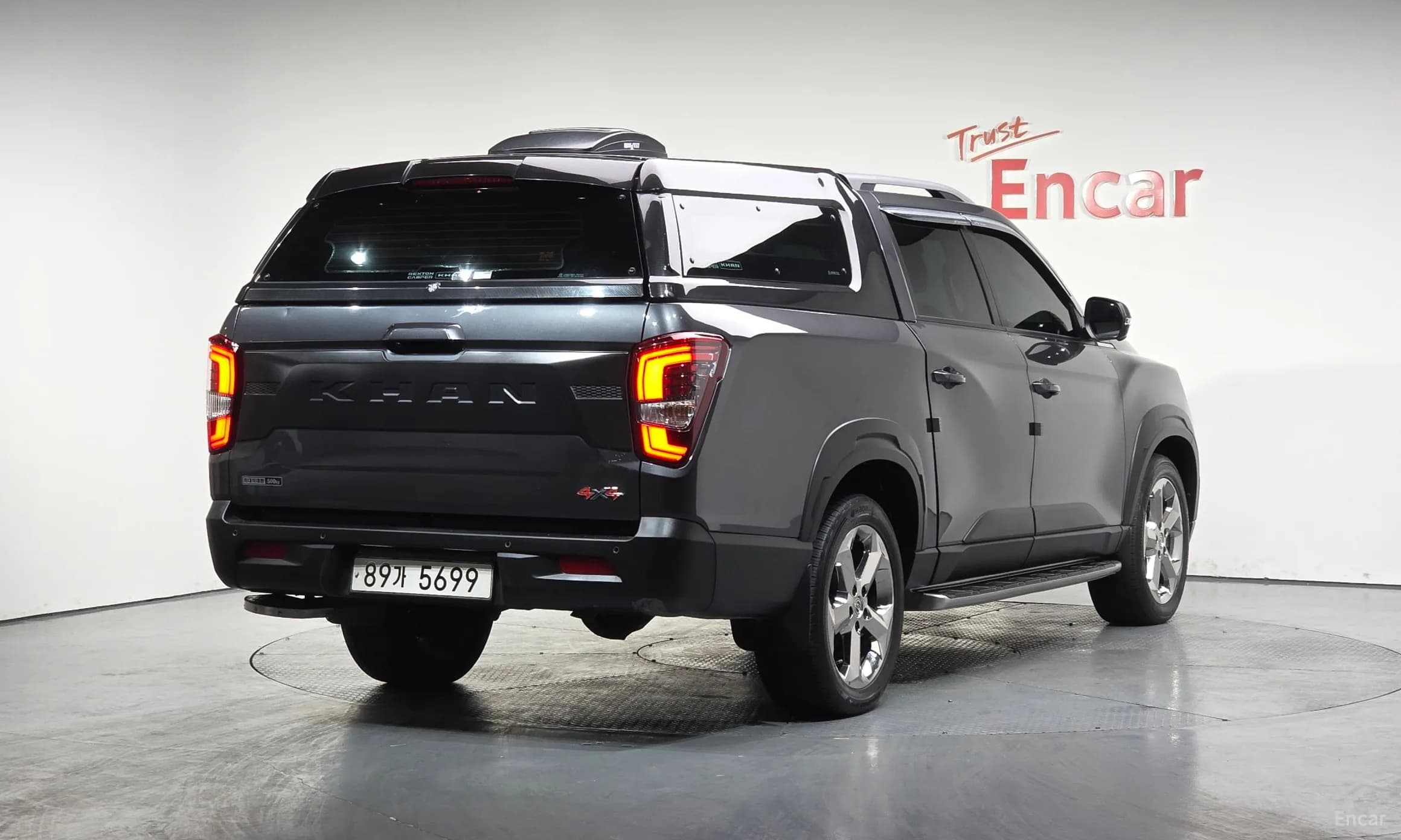Rexton Sports Khan