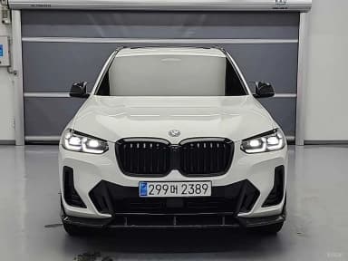 X3 (G01)