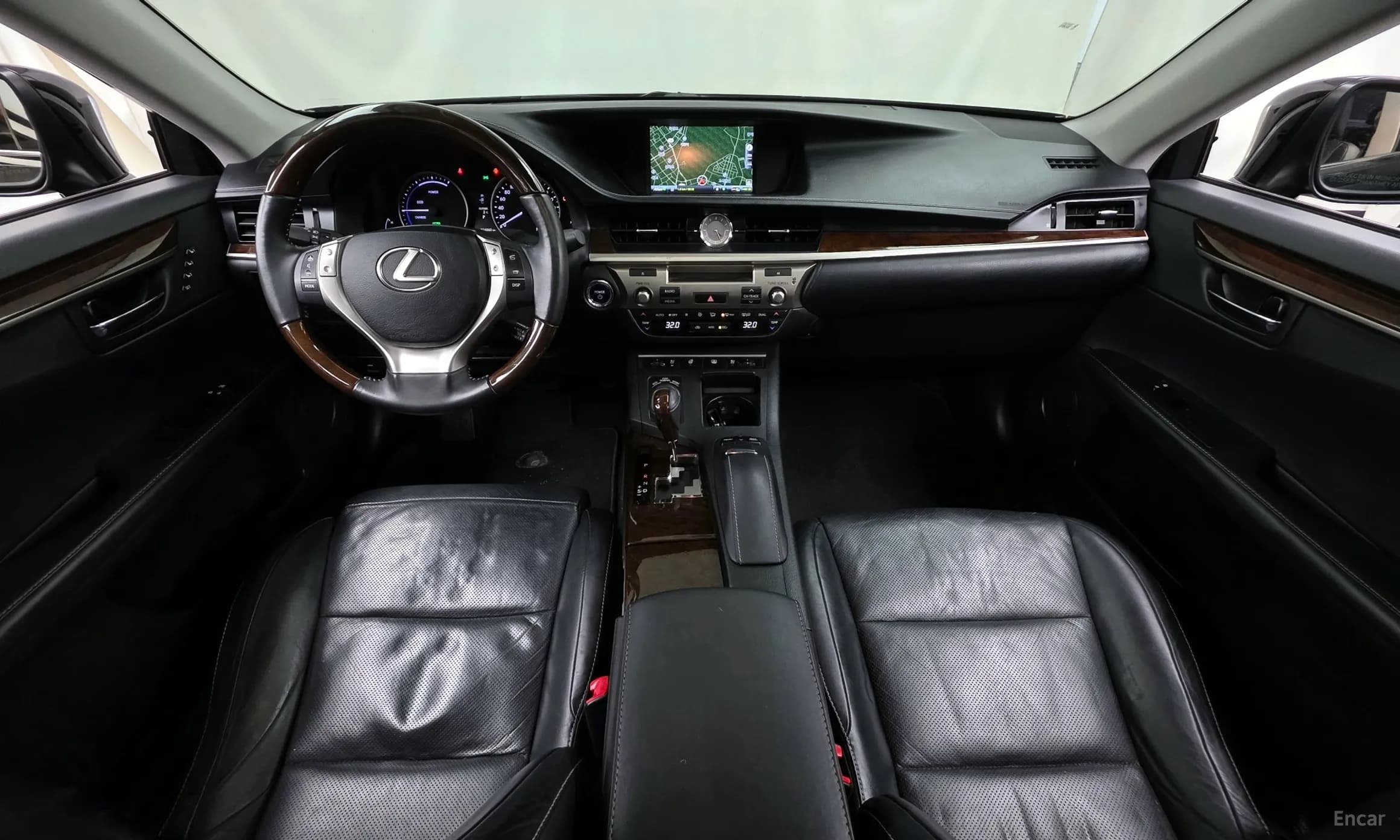 New ES300h