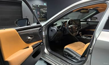 ES300h 7th Generation