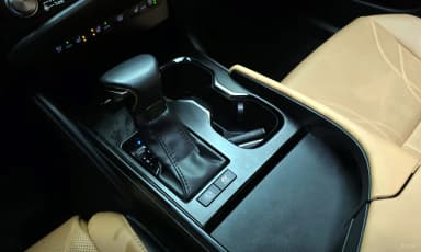 ES300h 7th Generation