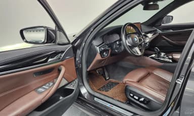 5 Series (G30)