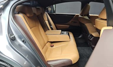 ES300h 7th Generation