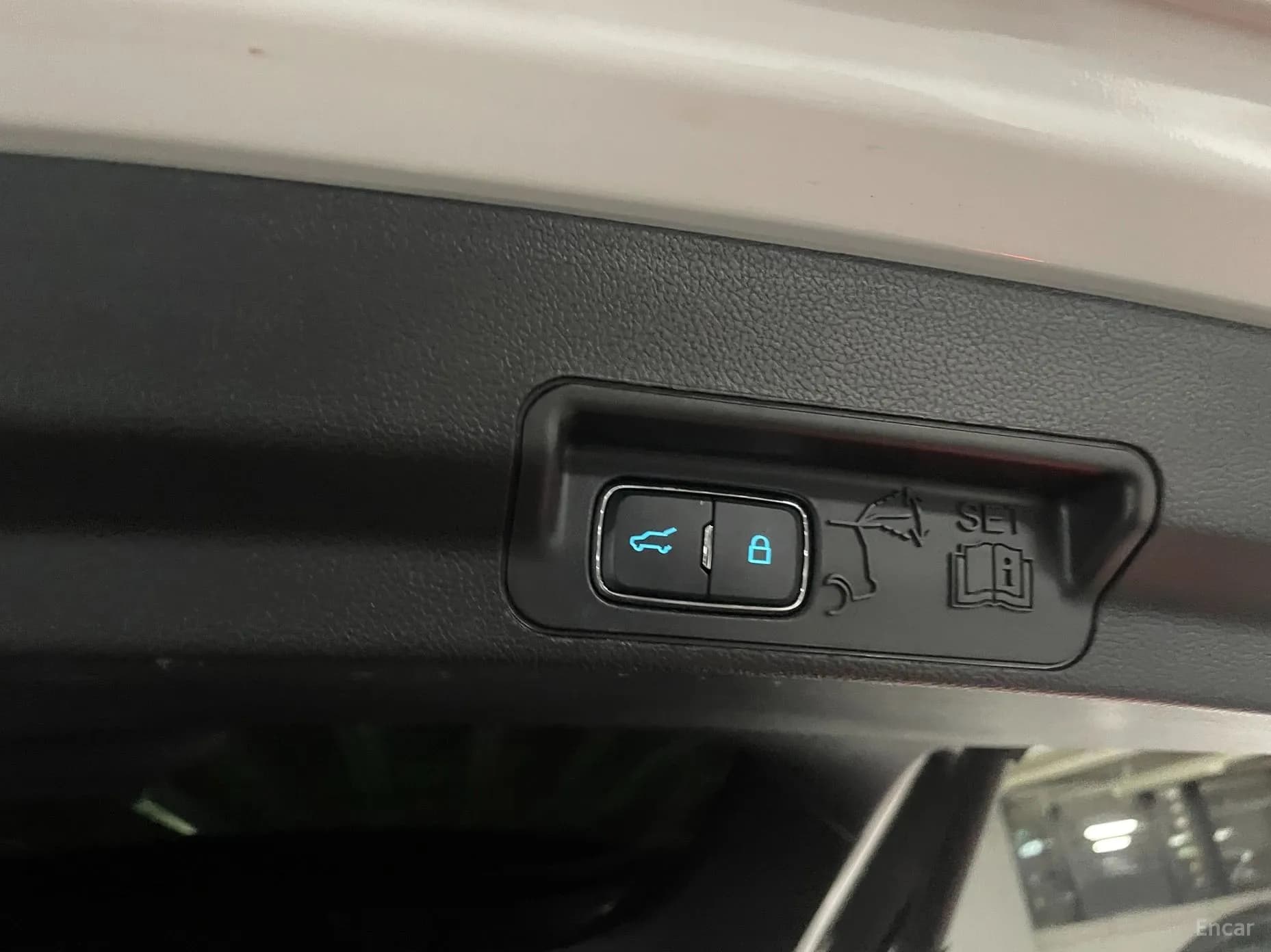 Explorer 6th Generation