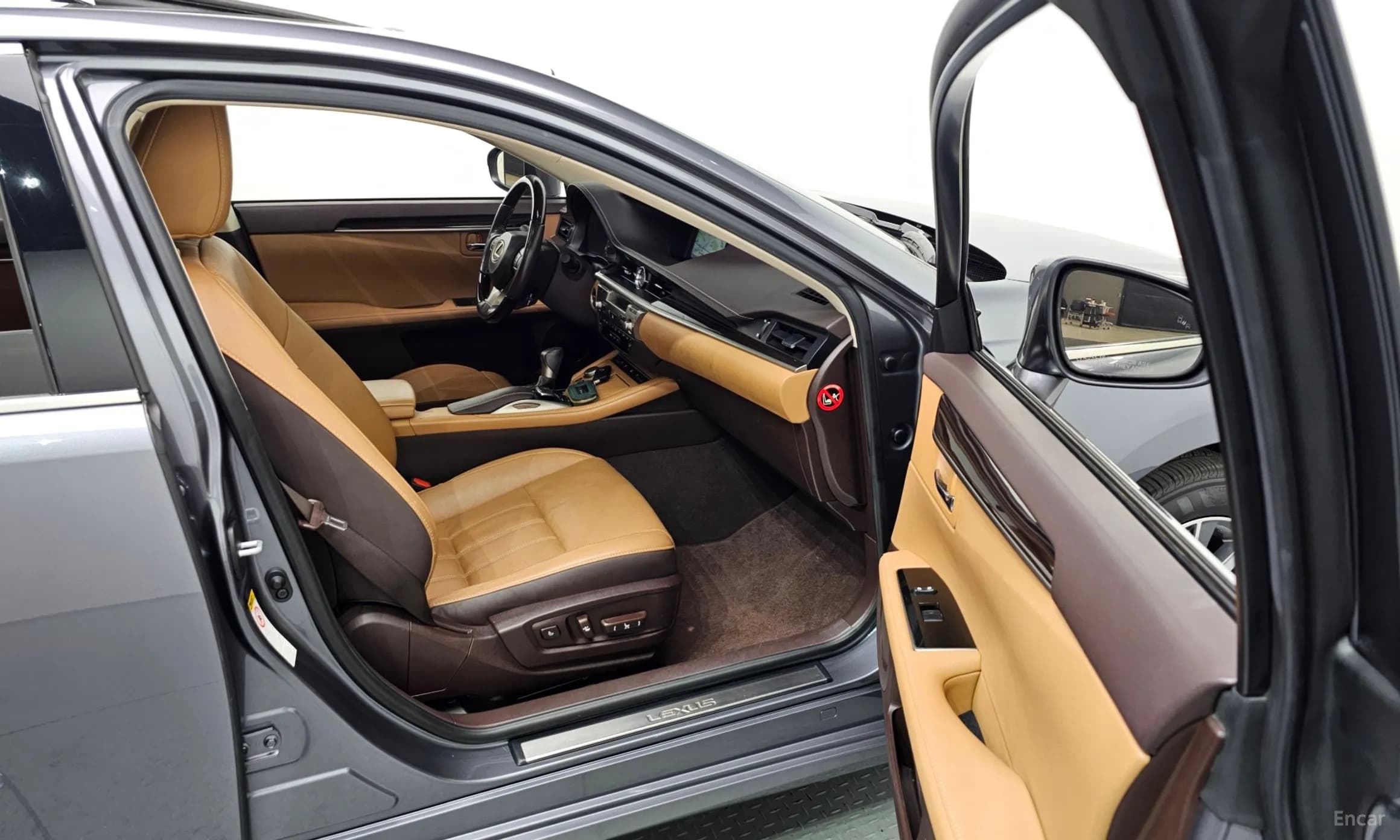 New ES300h