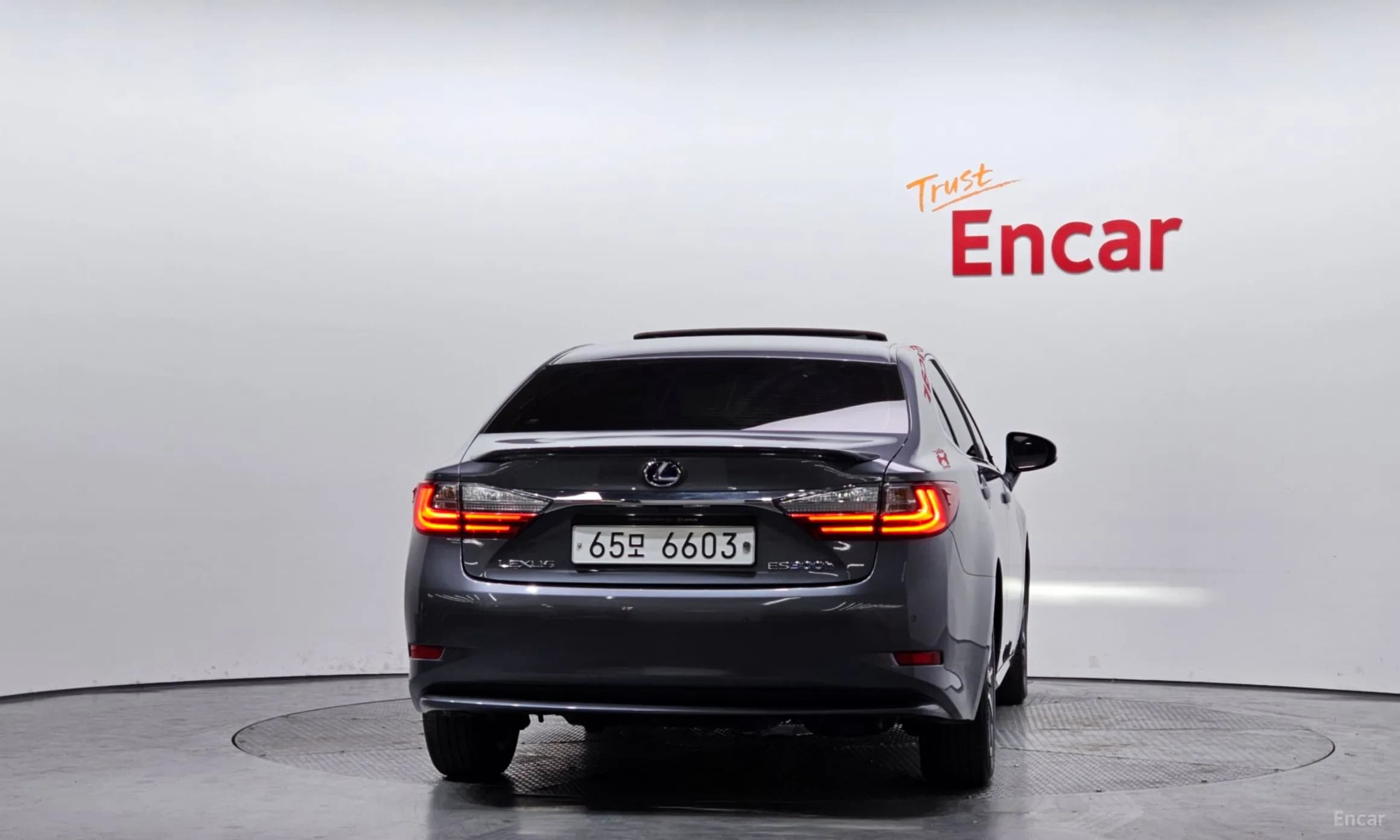 New ES300h