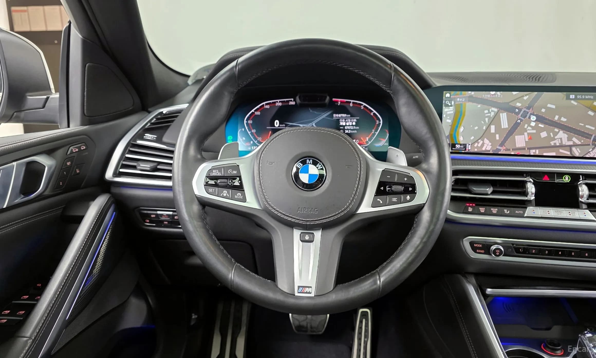 X6 (G06)