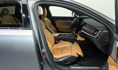 V90 Cross Country
