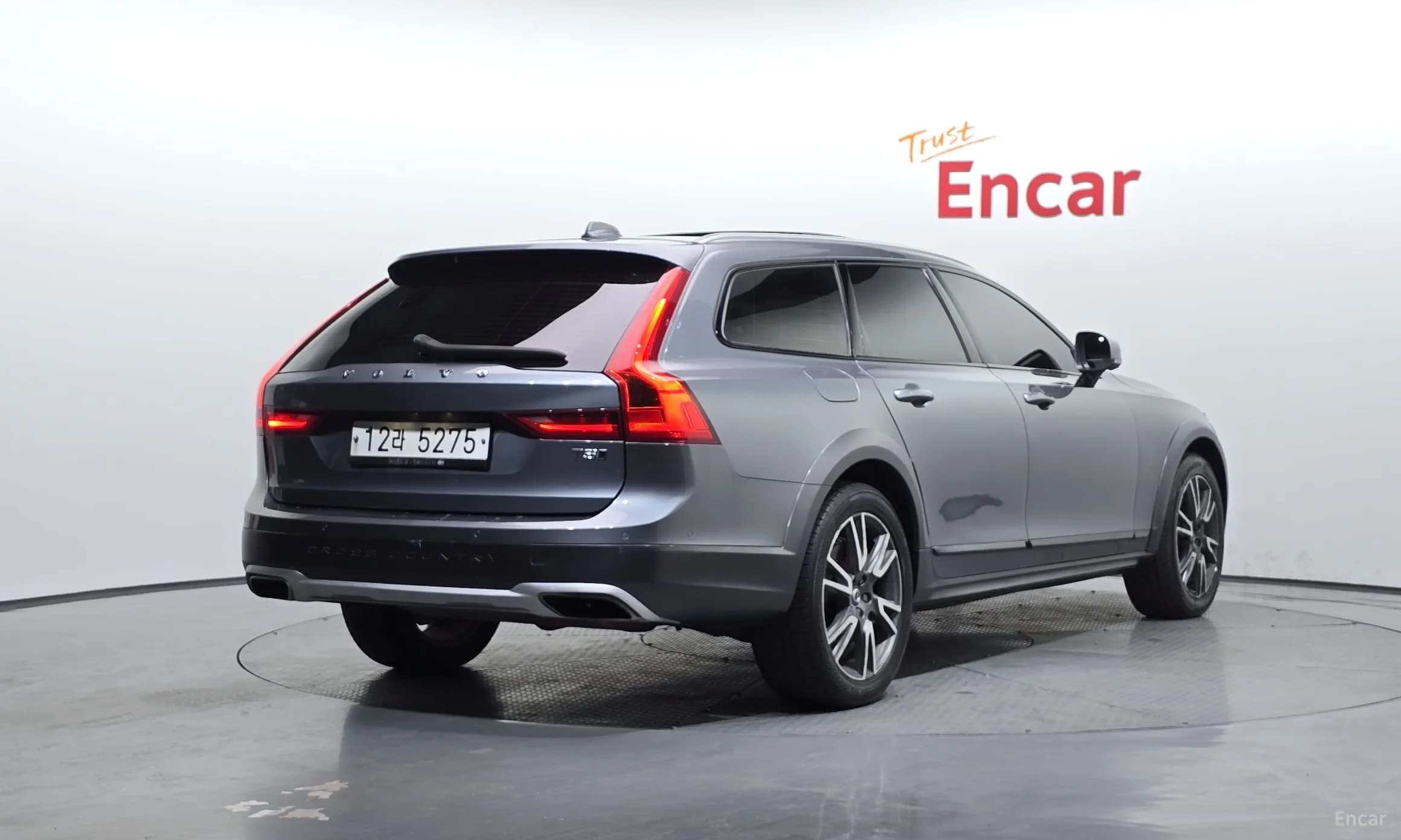 V90 Cross Country