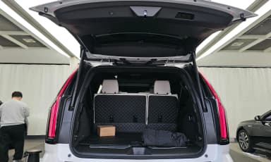 Escalade 5th Generation