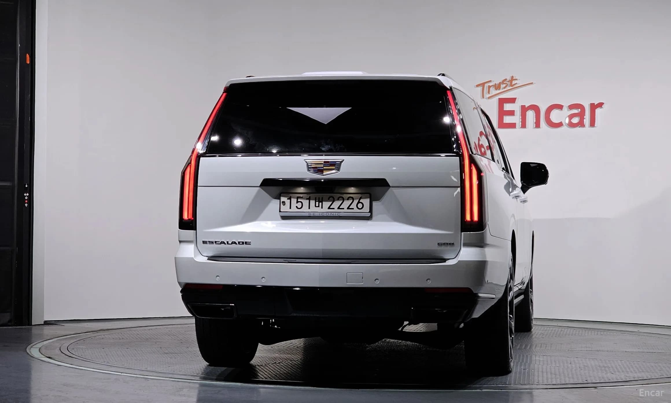 Escalade 5th Generation