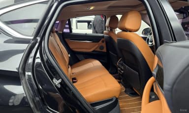 X6 (F16)