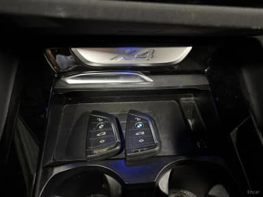 X4 (G02)