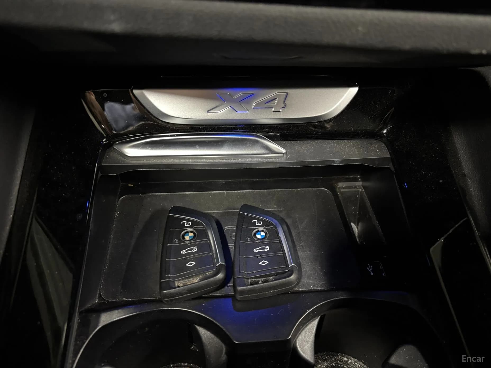 X4 (G02)
