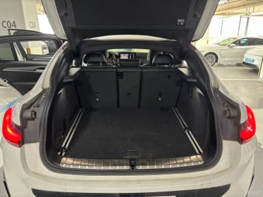 X4 (G02)