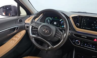 Sonata Hybrid (DN8)