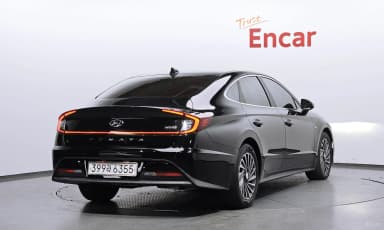 Sonata Hybrid (DN8)