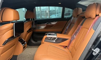 7 Series (G11)