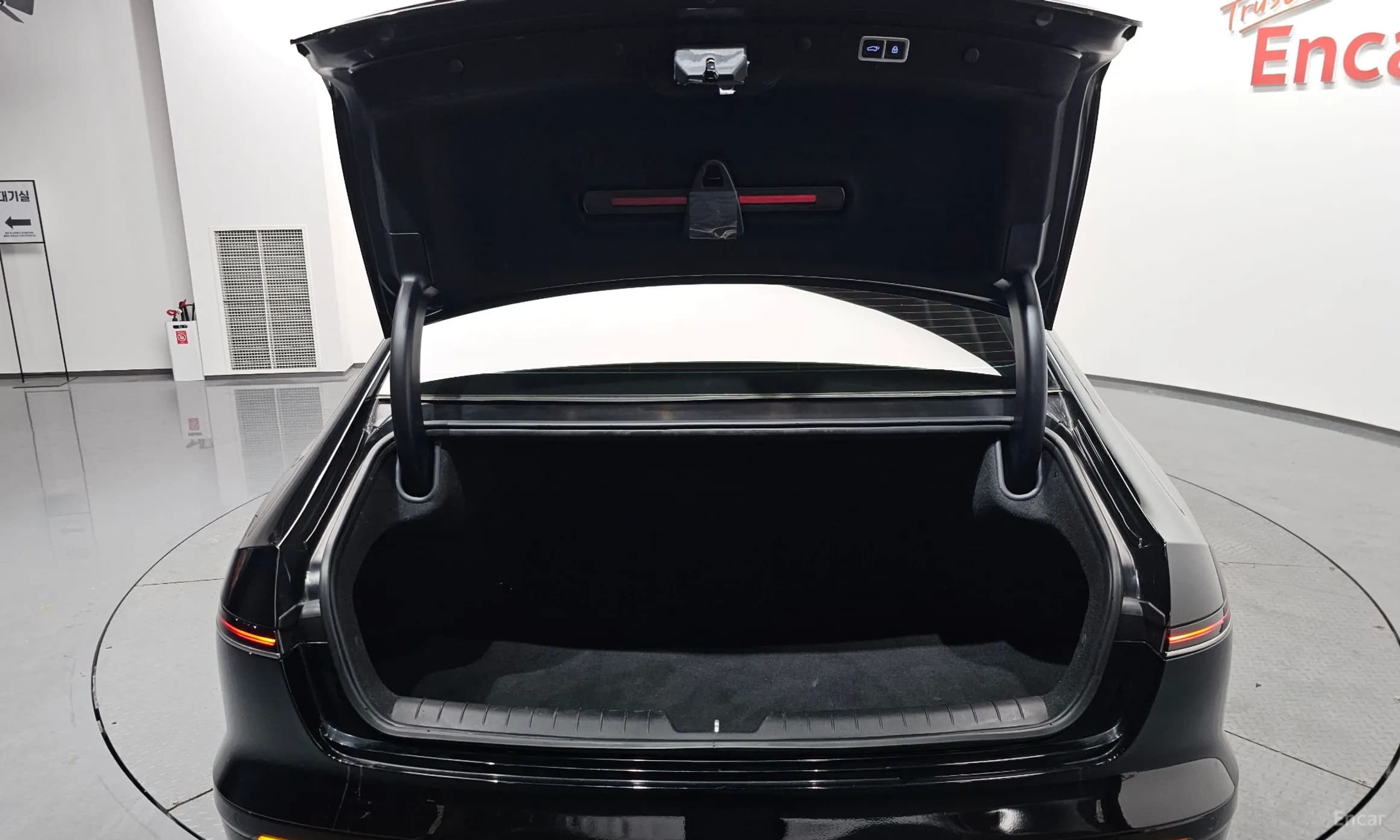 Grandeur Hybrid (GN7)