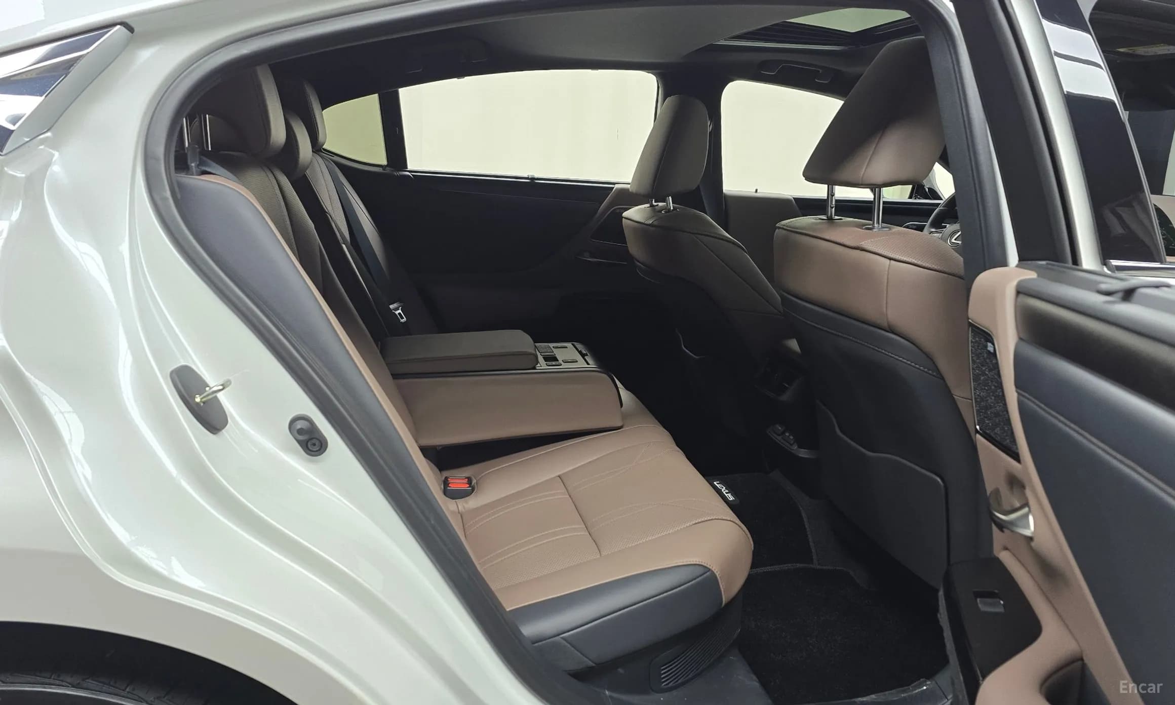 ES300h 7th Generation