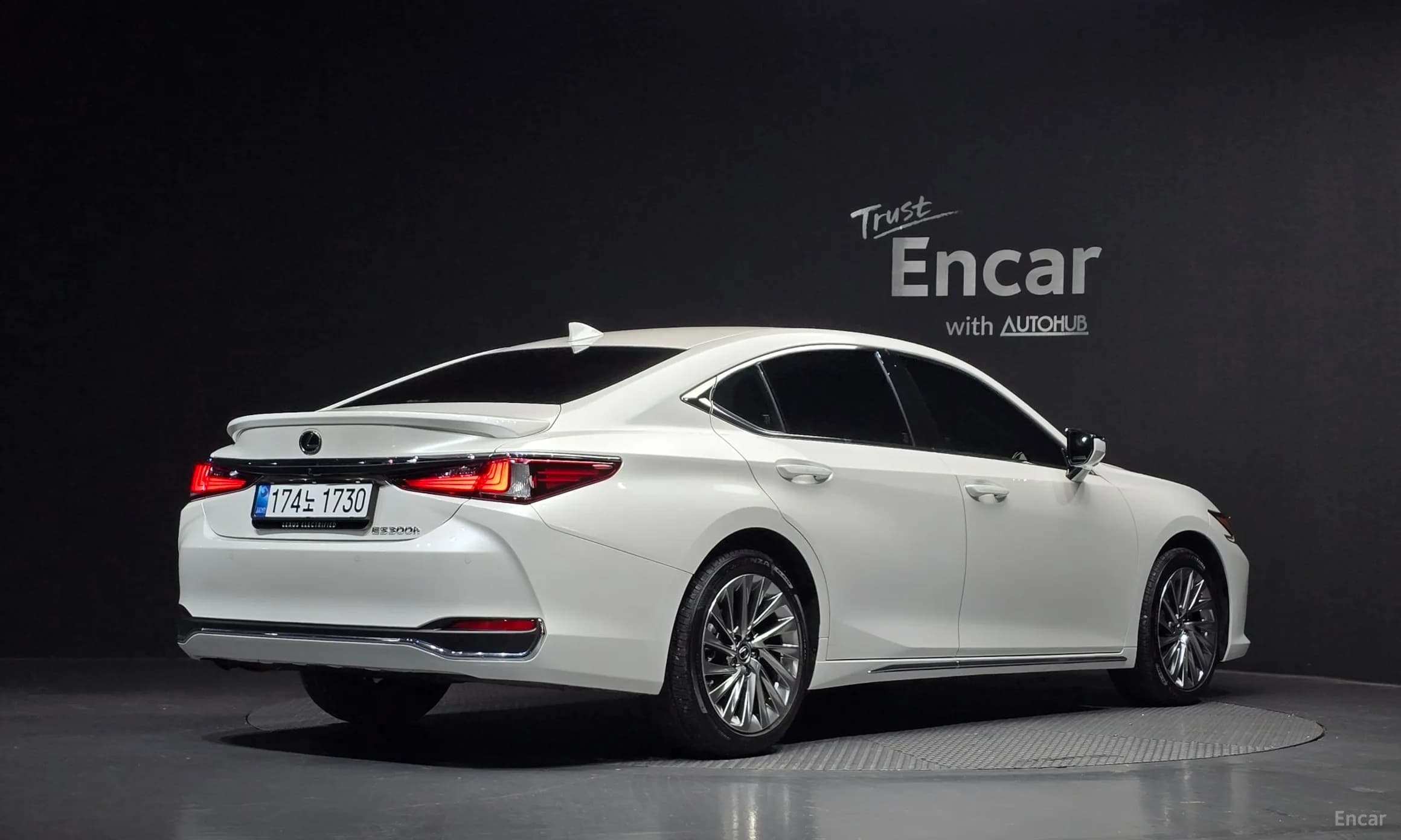 ES300h 7th Generation