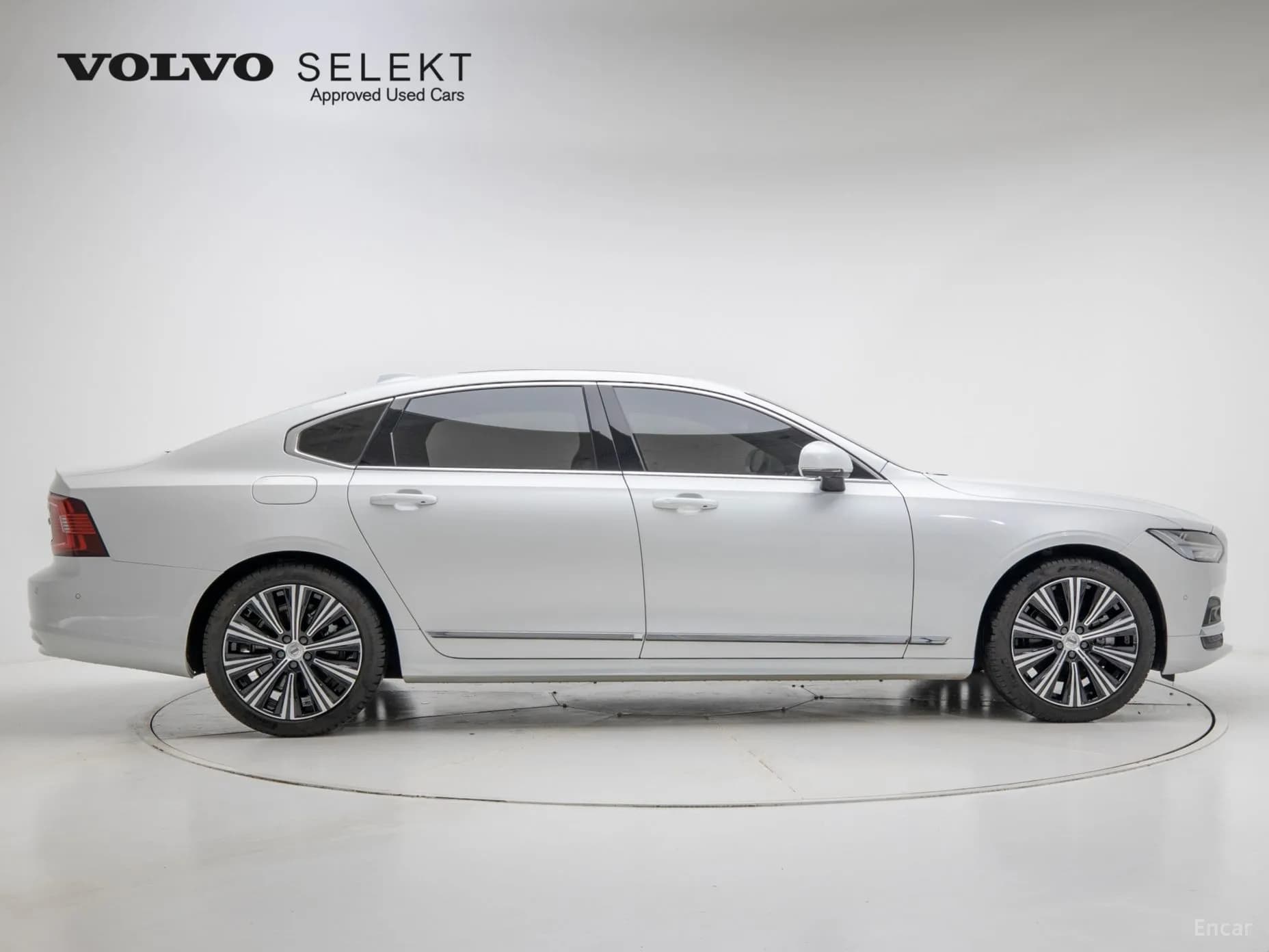 S90