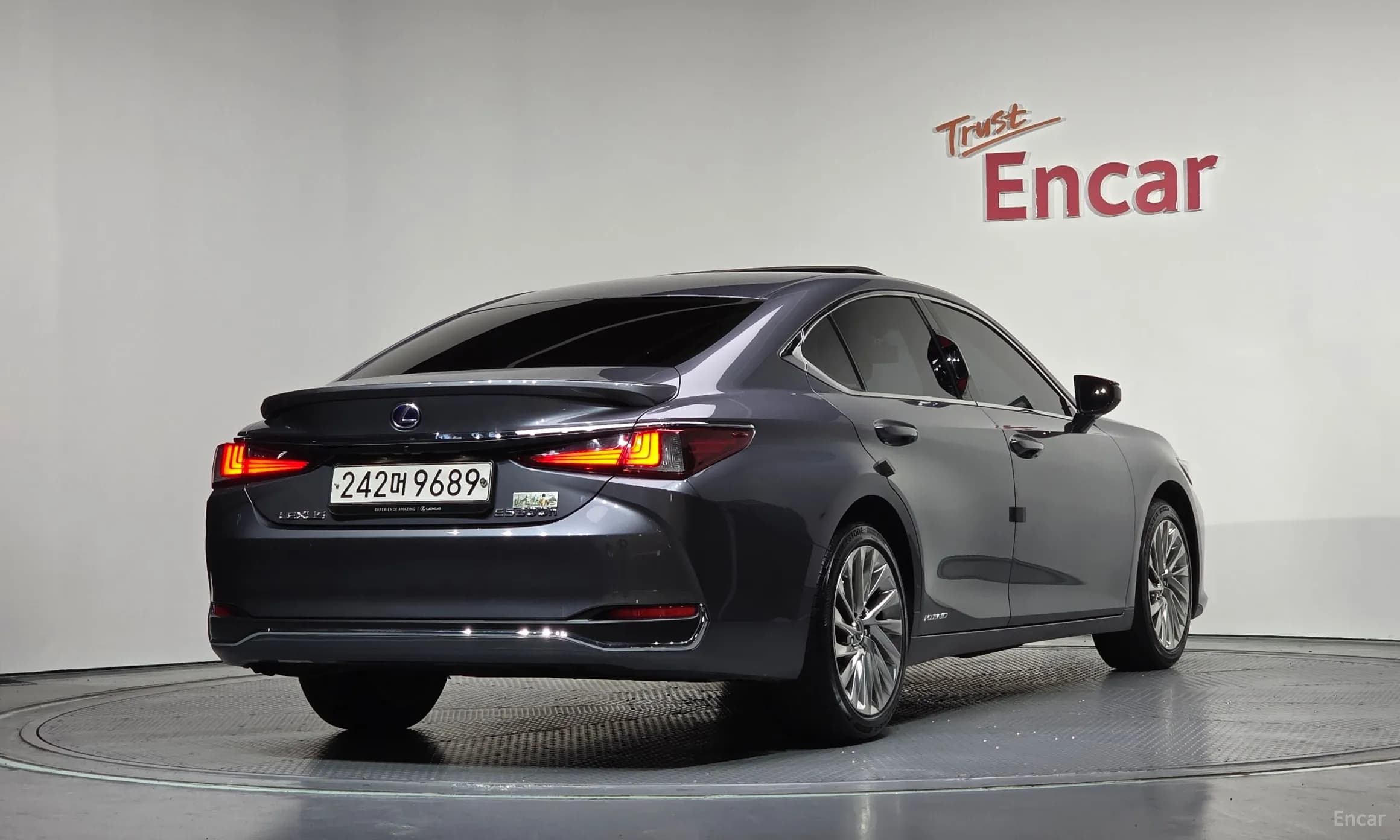 ES300h 7th Generation