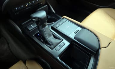 ES300h 7th Generation