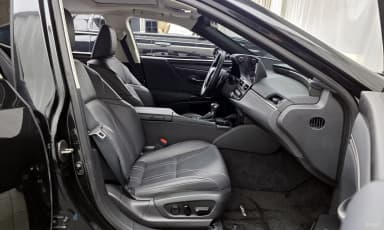 ES300h 7th Generation