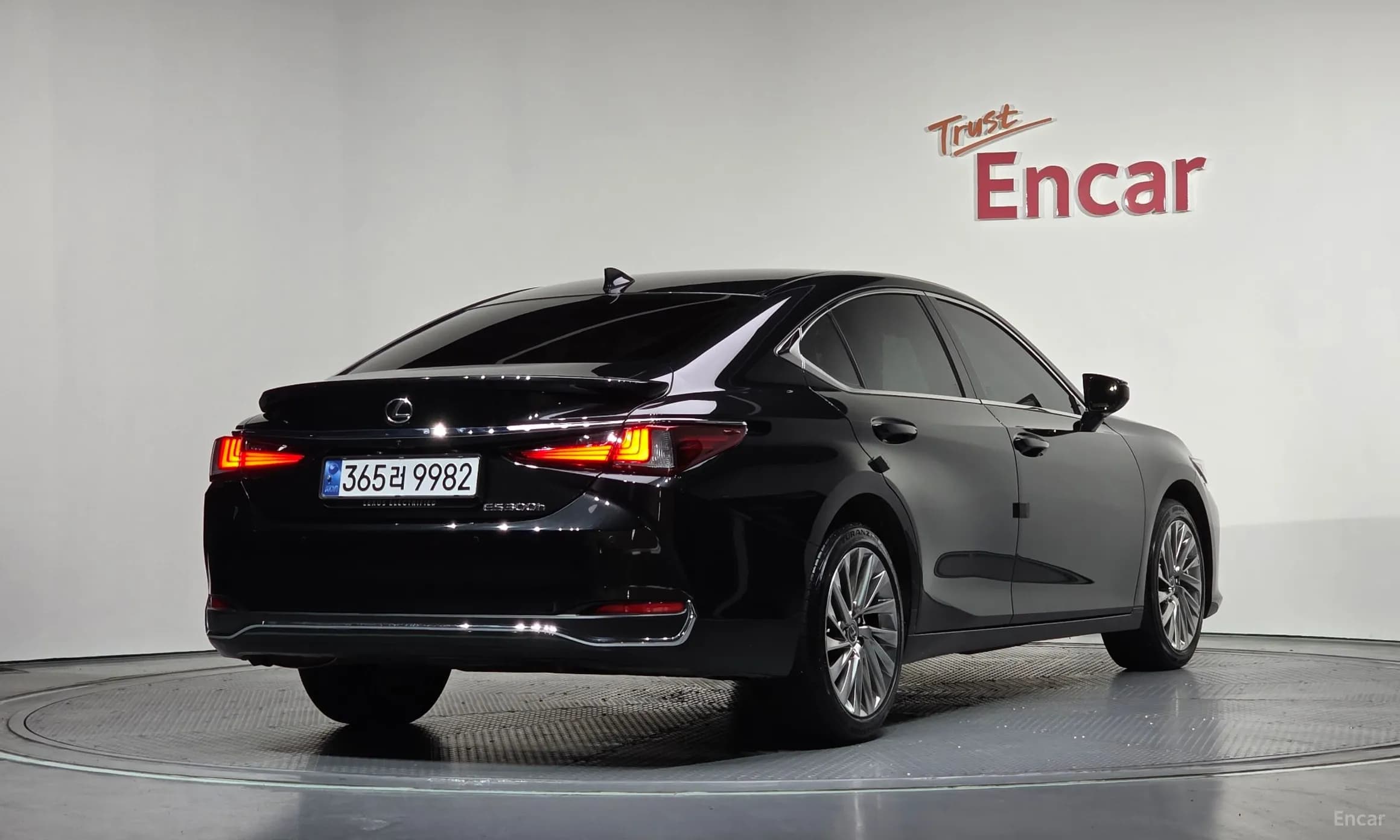 ES300h 7th Generation