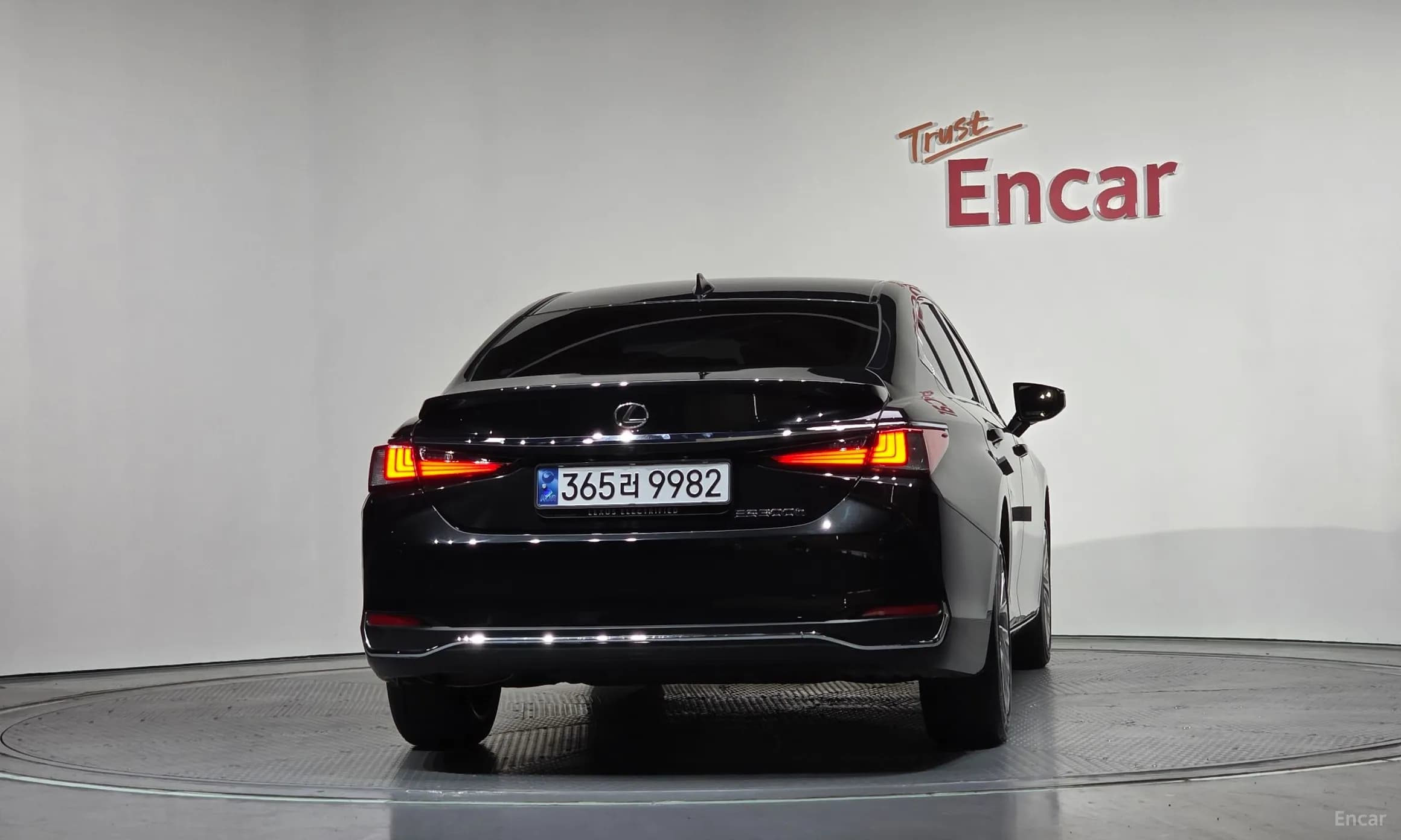 ES300h 7th Generation