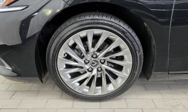 ES300h 7th Generation