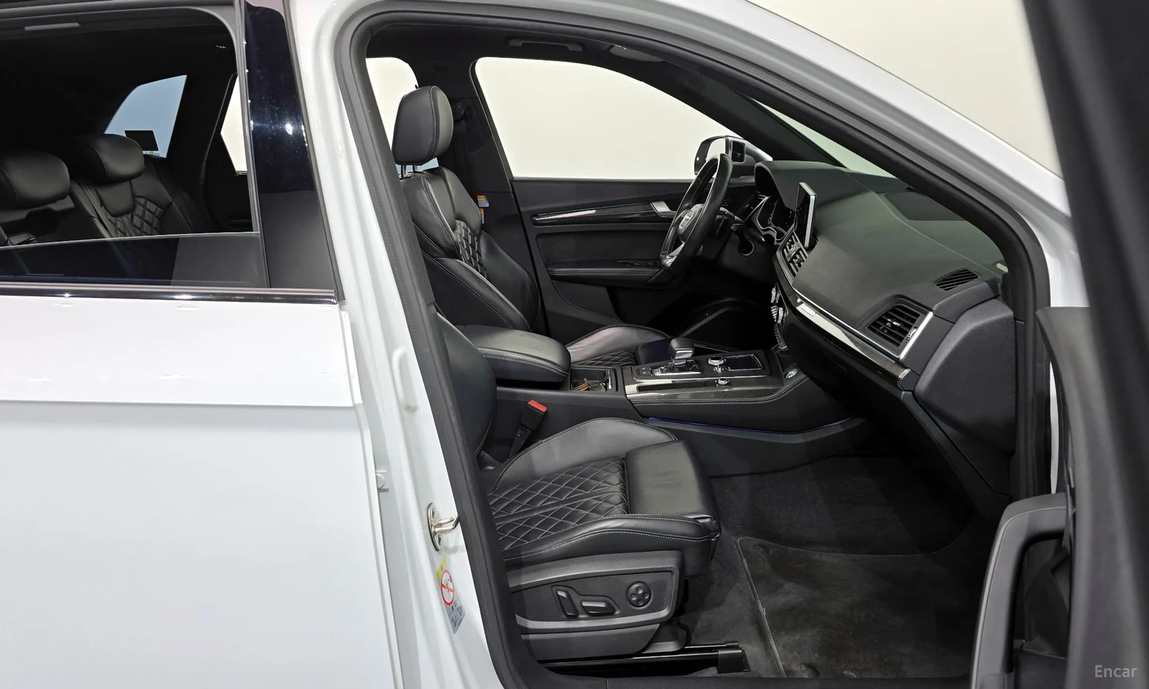 SQ5 (FY)