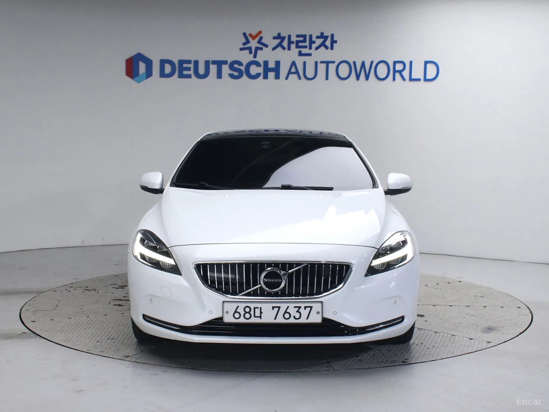 V40