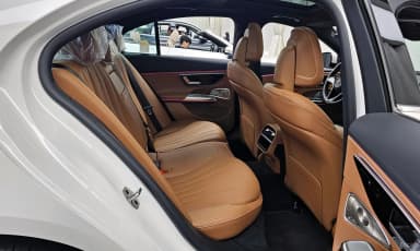 E-Class W214