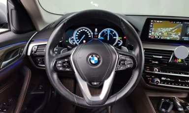 5 Series (G30)