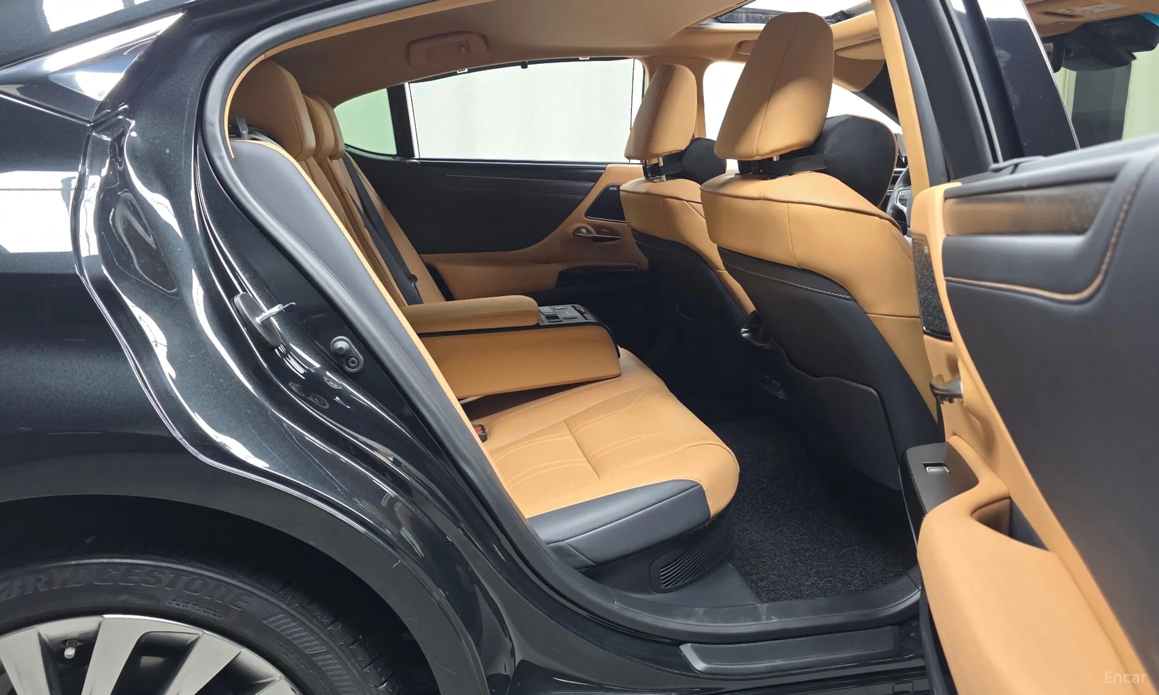 ES300h 7th Generation