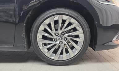 ES300h 7th Generation