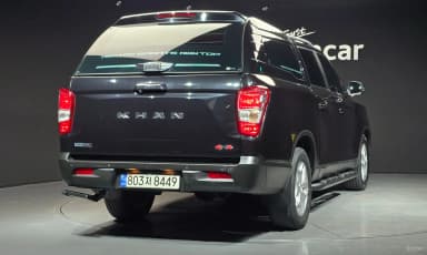 Rexton Sports Khan