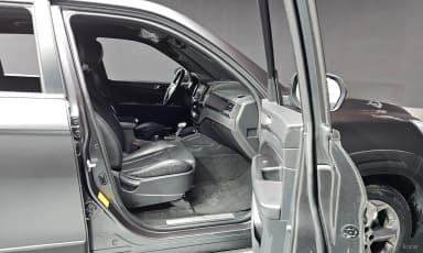 Rexton Sports Khan